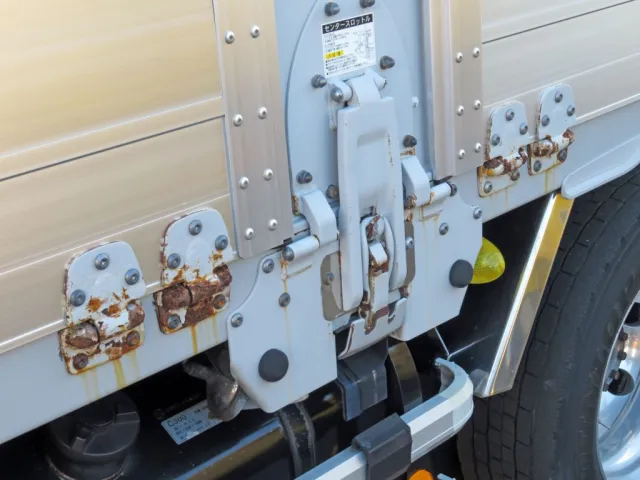 いすゞ ギガ 2PG-CYJ77Cの写真15