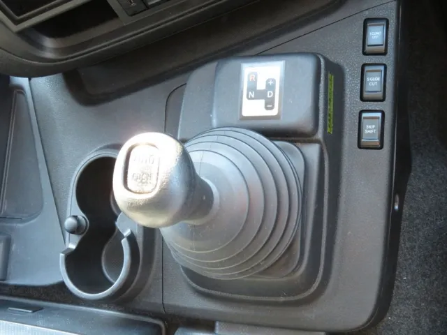 いすゞ ギガ 2PG-CYJ77Cの写真21