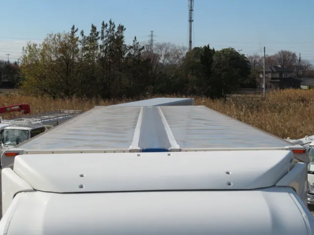 いすゞ ギガ 2PG-CYJ77Cの写真25