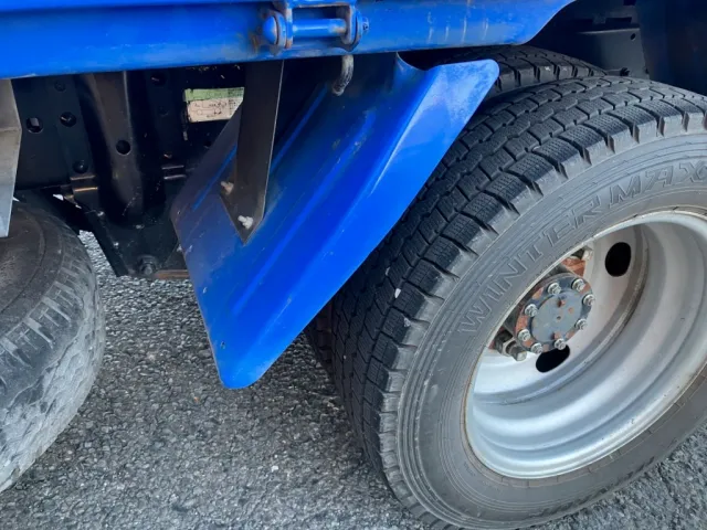 助手席側リヤフェンダーに小傷があります。|マツダ ダイナ TPG-LJR85AD(2WD)の写真32