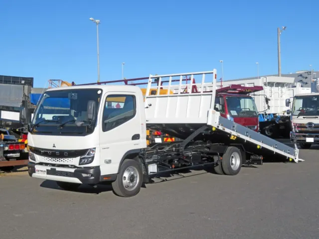 三菱 キャンター 2RG-FEB80(2WD)の写真1