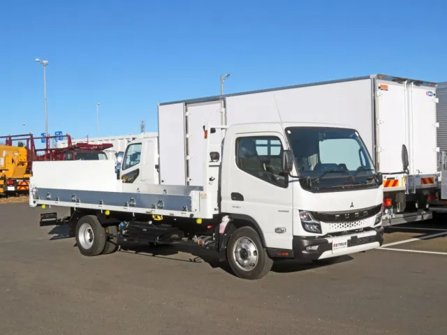 三菱 キャンター 2RG-FEB80(2WD)の写真2