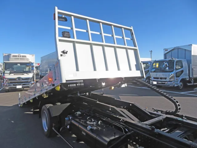 三菱 キャンター 2RG-FEB80(2WD)の写真11