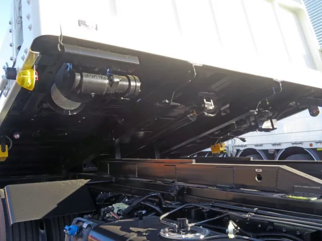 三菱 キャンター 2RG-FEB80(2WD)の写真12