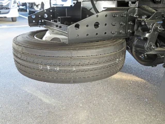 三菱 キャンター 2RG-FEB80(2WD)の写真18