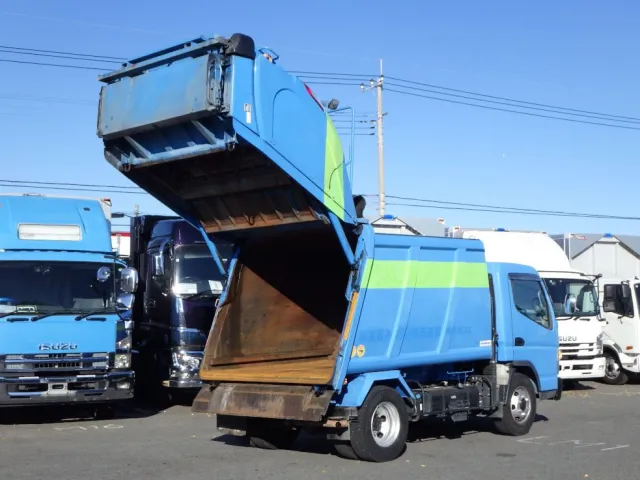 三菱 キャンター 2PG-FEB90(2WD)の写真4