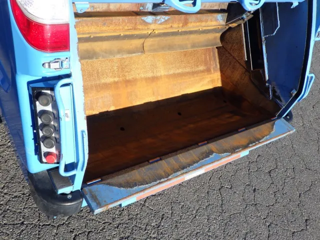 三菱 キャンター 2PG-FEB90(2WD)の写真12