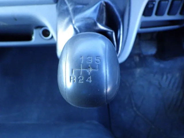 三菱 キャンター 2PG-FEB90(2WD)の写真20