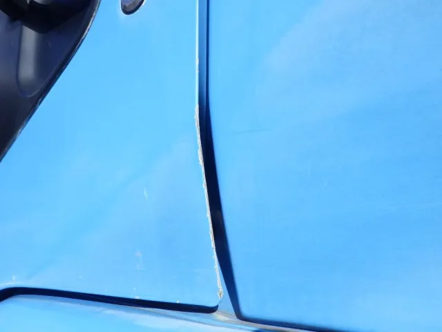 助手席側ドアにキズがあります。|ニッサンディーゼル コンドル PB-MK36A(2WD)の写真19