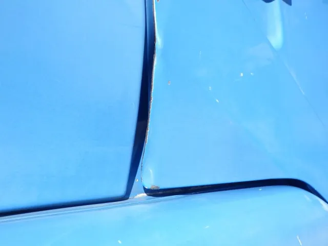 運転席側ドアにキズ・ヘコミがあります。|ニッサンディーゼル コンドル PB-MK36A(2WD)の写真20