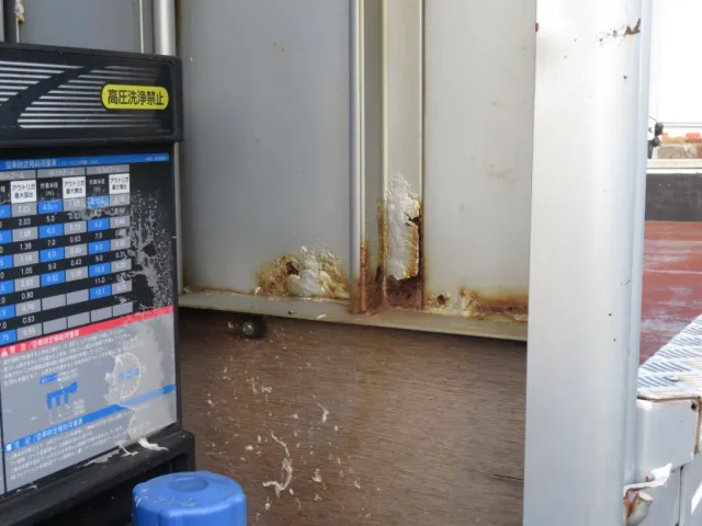 三菱 ファイター 2KG-FK61F(2WD)の写真15