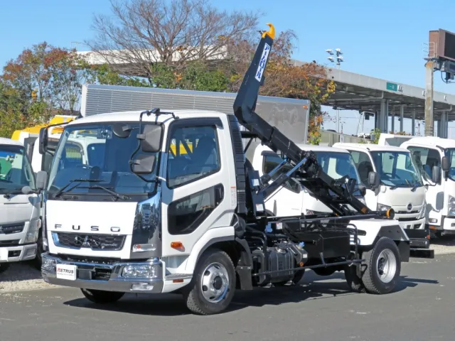 三菱 ファイター 2KG-FK72F(2WD)の写真1