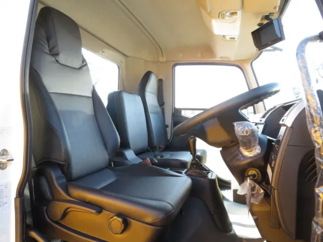 三菱 ファイター 2KG-FK72F(2WD)の写真6