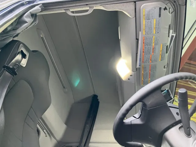 ハイルーフです。|いすゞ ギガ 2PG-CYJ77Cの写真6