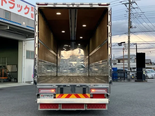 荷台全体の状態です。|いすゞ ギガ 2PG-CYJ77Cの写真11