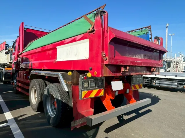 いすゞ ギガ QPG-CXZ77BTの写真3