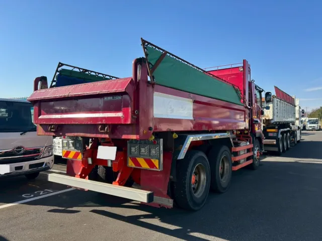 いすゞ ギガ QPG-CXZ77BTの写真4