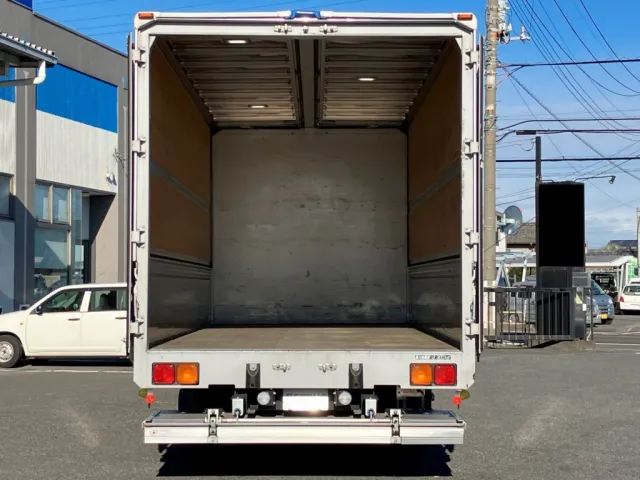 荷台全体の状態です。|いすゞ フォワード 2RG-FRR90T2(2WD)の写真8