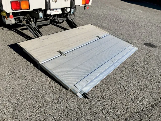 ゲートステージの状態です。|いすゞ フォワード 2RG-FRR90T2(2WD)の写真12