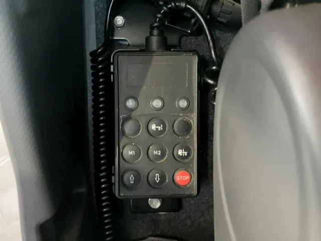 エアサスのコントローラーです。|いすゞ フォワード 2RG-FRR90T2(2WD)の写真25