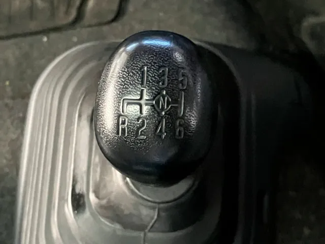6速マニュアルです。|いすゞ フォワード 2RG-FRR90T2(2WD)の写真27
