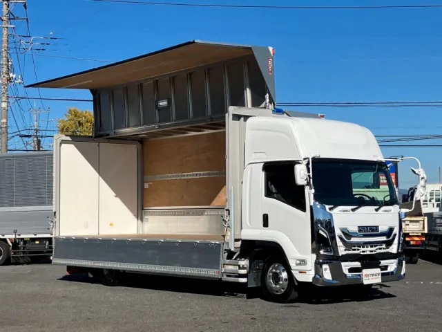 いすゞ フォワード 2RG-FTR90V4の写真2