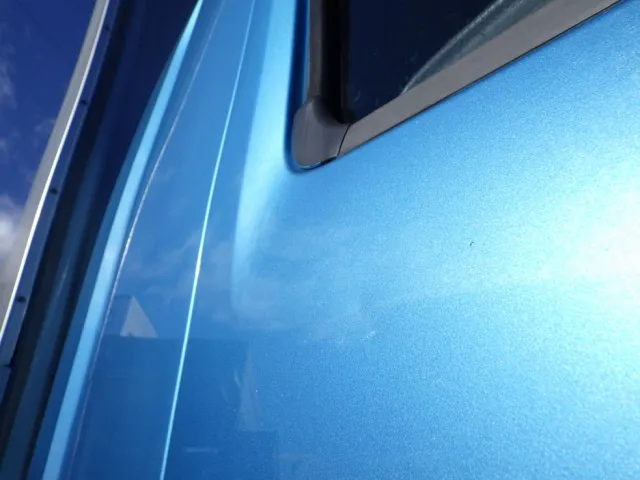 運転席側ドアに軽いヘコミがあります。|いすゞ フォワード TKG-FRR90S2(2WD)の写真19