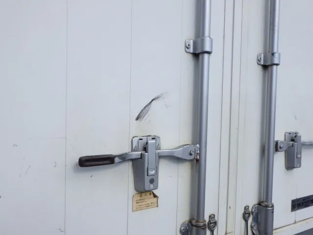 ハンマーロック周りにスレがあります。|いすゞ フォワード TKG-FRR90S2(2WD)の写真37