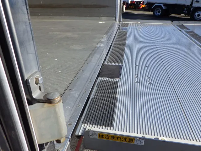 日野 レンジャー 2KG-FC2ABG(2WD)の写真14