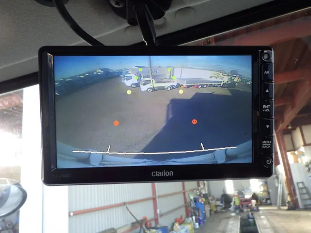 液晶バックモニター付きです。|日野 レンジャー 2KG-FC2ABG(2WD)の写真23
