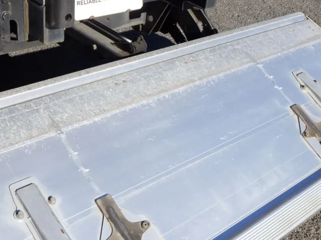 ゲートにキズ・ヘコミがあります。|日野 レンジャー 2KG-FC2ABG(2WD)の写真50