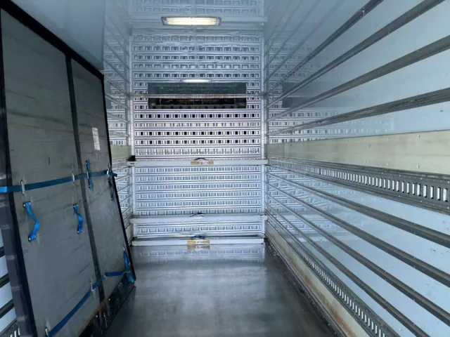 いすゞ ギガ QPG-CYJ77Bの写真11