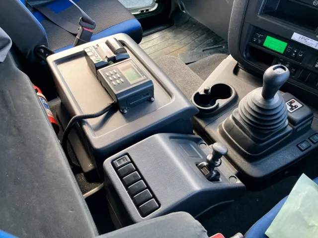 いすゞ ギガ QPG-CYJ77Bの写真19