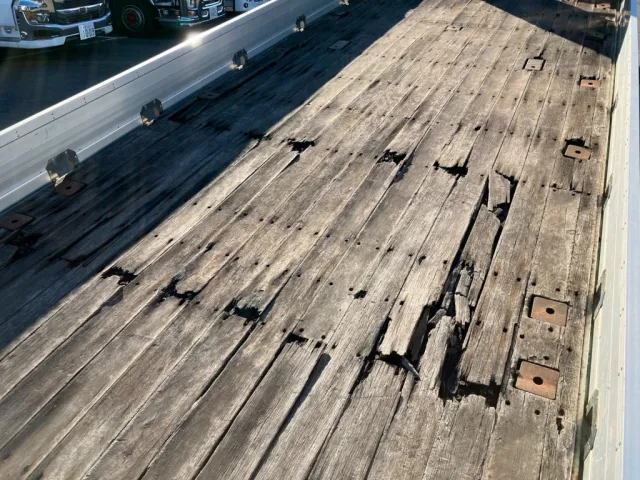 日野 プロフィア QKG-FW1EXEJの写真12