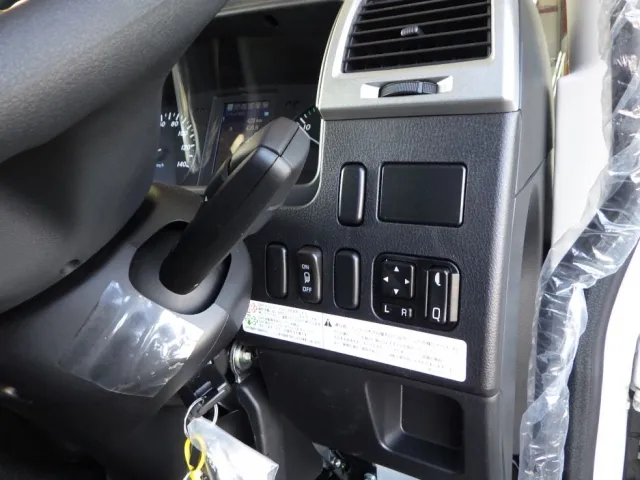 三菱 ファイター 2KG-FK65F(2WD)の写真18