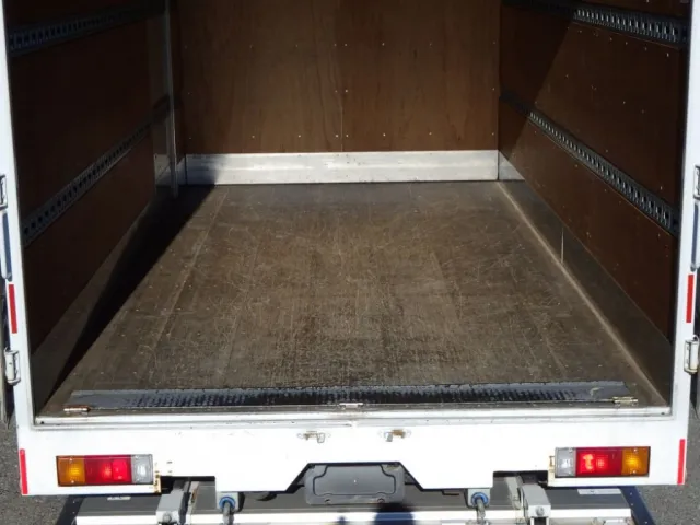 床板の状態です。|日野 デュトロ TKG-XZU710M(2WD)の写真10