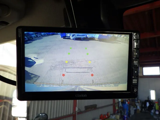 液晶バックモニター付きです。|日野 デュトロ TKG-XZU710M(2WD)の写真22