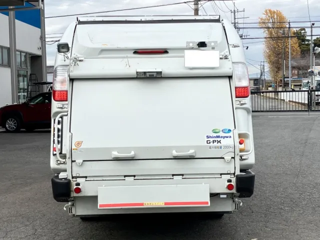 いすゞ エルフ 2RG-NMR88AN(2WD)の写真7