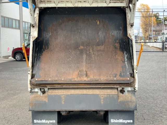 いすゞ エルフ 2RG-NMR88AN(2WD)の写真9