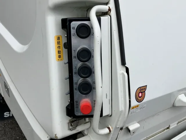 いすゞ エルフ 2RG-NMR88AN(2WD)の写真15