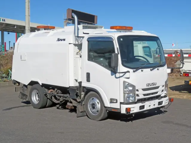 いすゞ エルフ TPG-NMR85N(2WD)の写真2