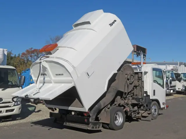 いすゞ エルフ TPG-NMR85N(2WD)の写真4