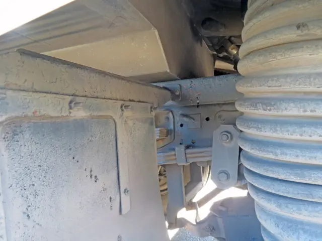 いすゞ エルフ TPG-NMR85N(2WD)の写真5