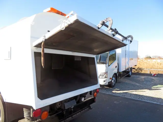 いすゞ エルフ TPG-NMR85N(2WD)の写真8
