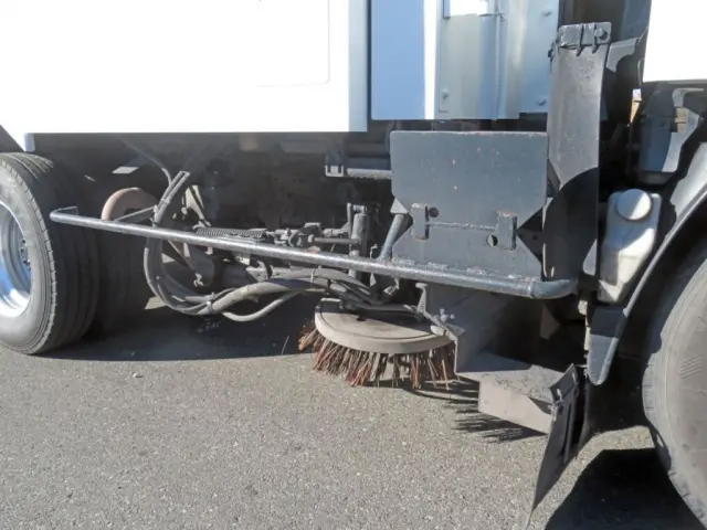 いすゞ エルフ TPG-NMR85N(2WD)の写真12