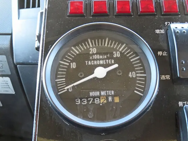 いすゞ エルフ TPG-NMR85N(2WD)の写真19