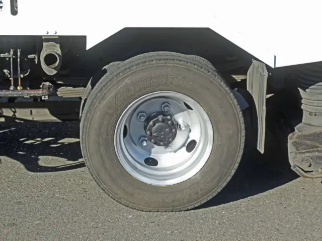 いすゞ エルフ TPG-NMR85N(2WD)の写真23