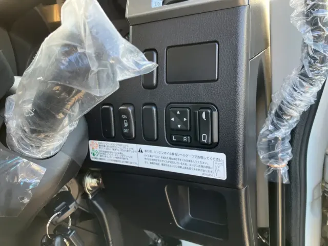 スイッチ類です。|三菱 ファイター 2KG-FK62F(2WD)の写真16