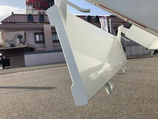 リアゲート裏の状態です。|三菱 キャンター 2RG-FBA60(2WD)の写真21