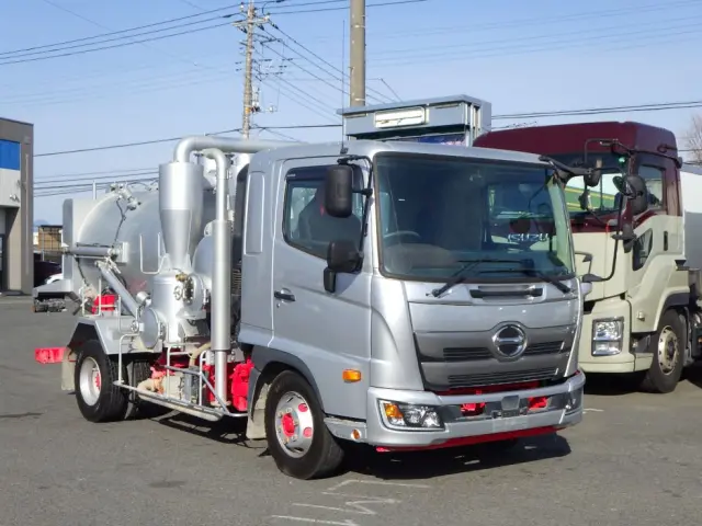 日野 レンジャー 2KG-FD2ABA(2WD)の写真2